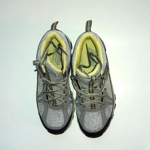 Women Mid Hiking Boot, Excellent Condition